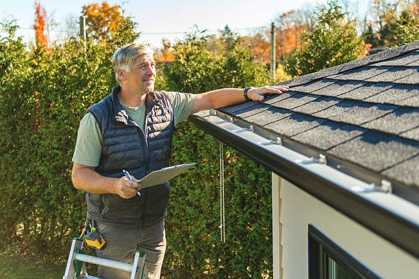 Professional Roofing technician working in Darlington, SC